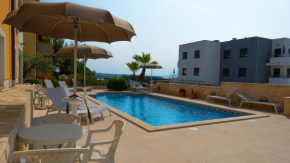 Отель Apartments Flora  Премантура